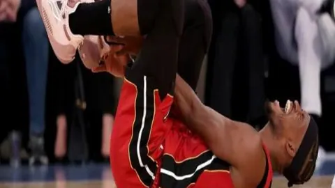 圣地亚哥单赛季欧冠进球创墨西哥球员之最，登顶榜首！